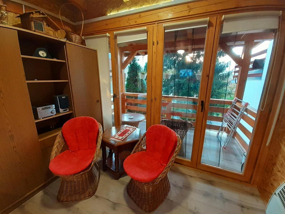 Obiteljski Apartman Borovi Visoko Luaran gambar