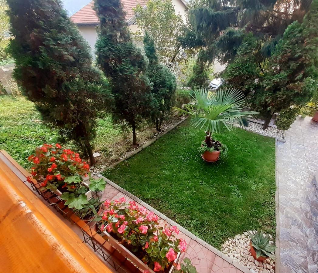 Obiteljski Apartman Borovi Visoko Luaran gambar