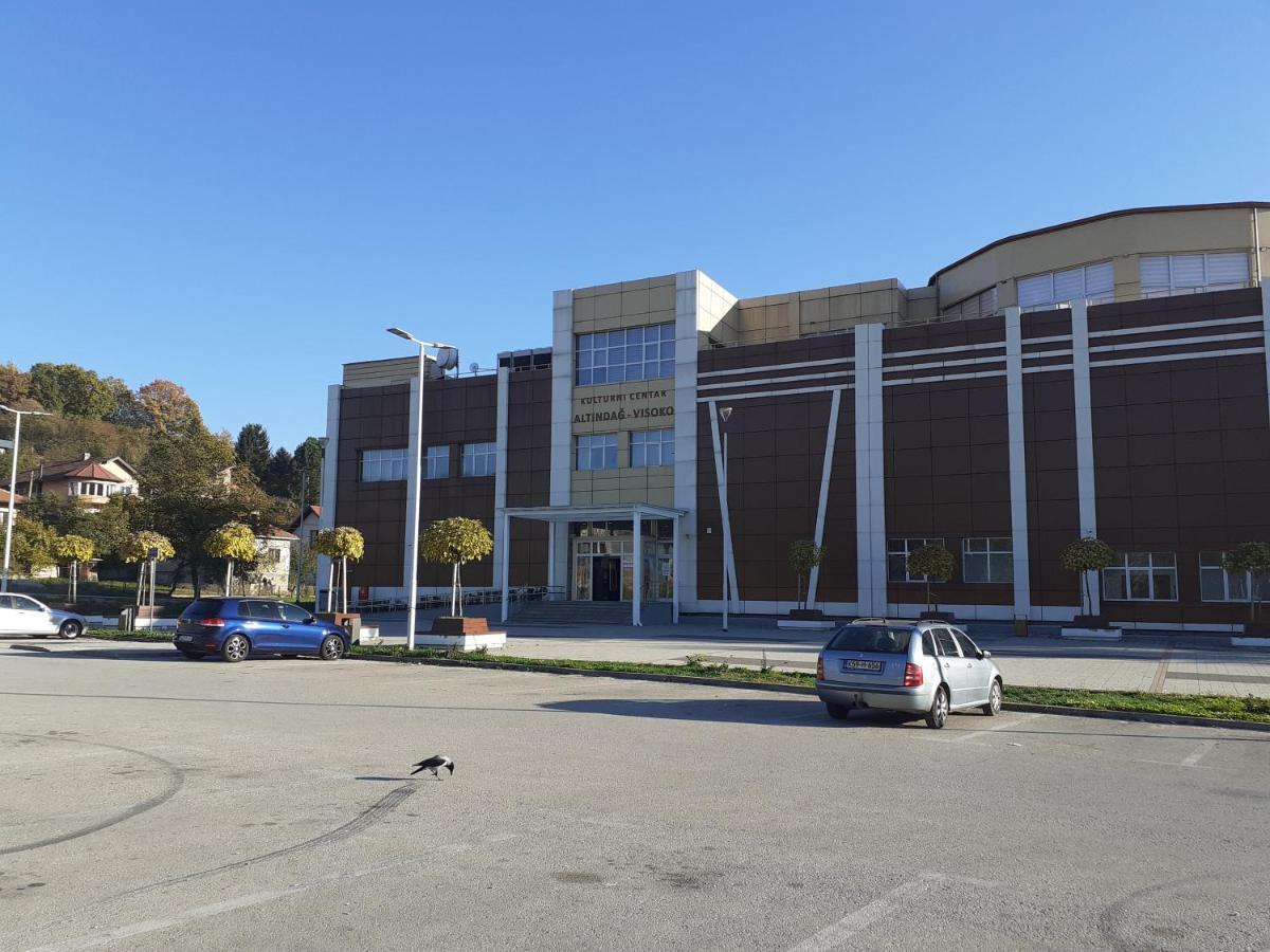 Obiteljski Apartman Borovi Visoko Luaran gambar
